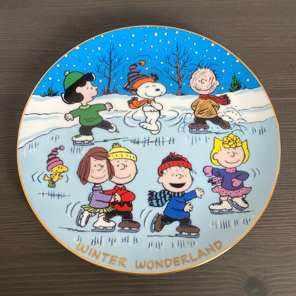 Peanuts Magical Moments Danbury Mint Winter Wonderland Plate 8" Retired 2006 - Picture 1 of 6